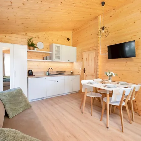Turystyczna 22 Wyspa Sobieszewska 山林小屋 *